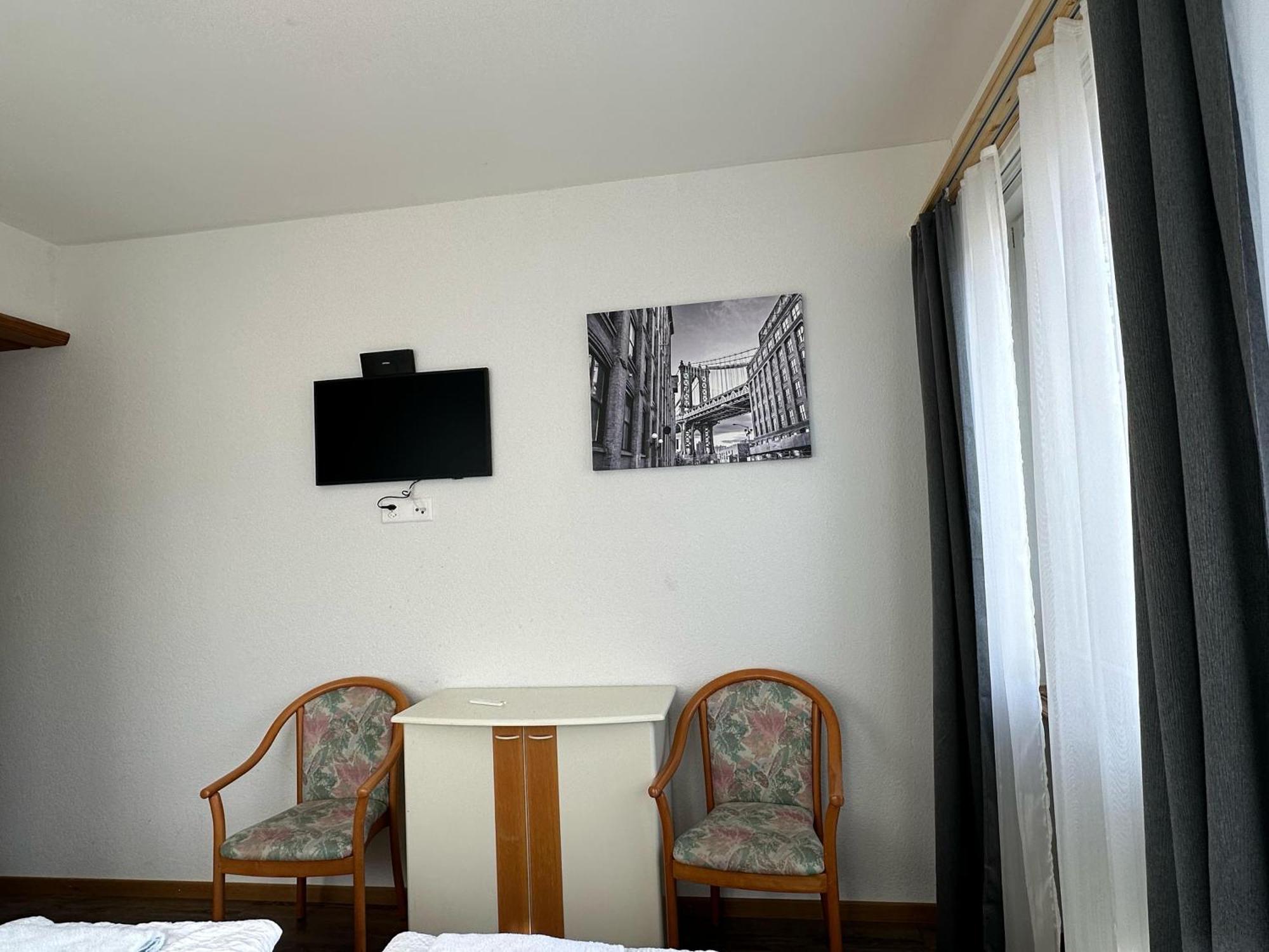 Hotel Christina Wilderswil Exterior photo